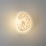 Odeon Light MARBELLA 6684/5WL Настенный LED-светильник органический минимализм, 5Вт, 400Лм, CCT перекл. цветовой температуры на корпусе 3000/3500/4000К, CRI90, 220В, IP20, белый алебастр и бронзовый металл, высота 144 мм, ширина 100 мм, глубина 73 мм