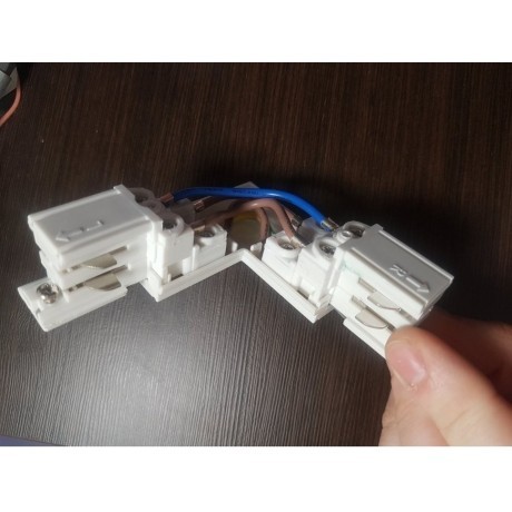 Соединитель "L" внутренний с токопроводом для трехфазного шинопровода 135064