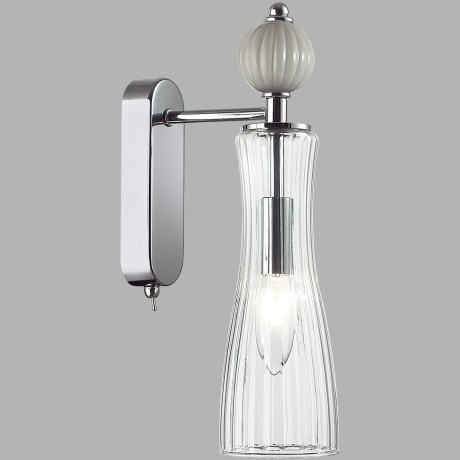 Бра с выключателем LUMION EMILY 8269/1W