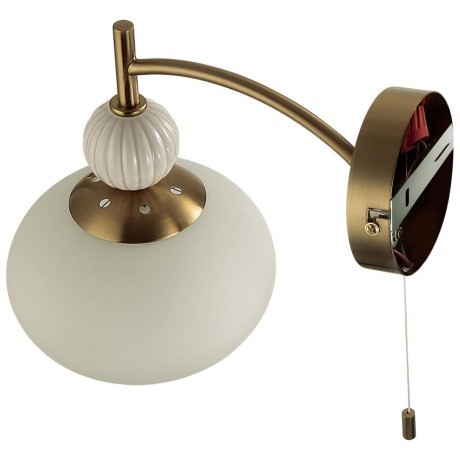 Бра с выключателем LUMION GLORIYA 8272/1W