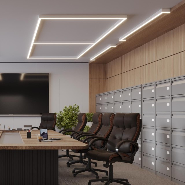 Светильник линейный Novotech  светодиод. с переключ. цв. температуры IP20 LED 40W 220-240V 3000К\4000К\6000К FATTO 359604